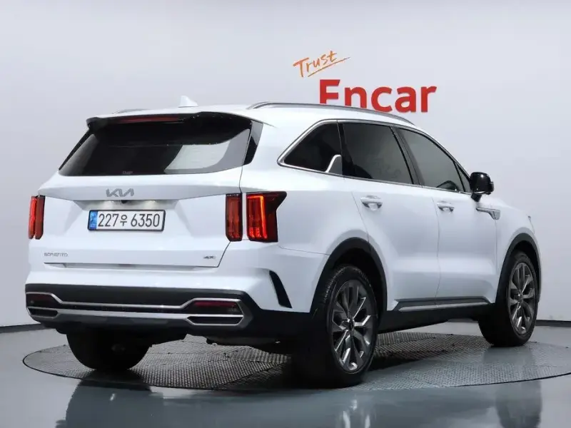 2023 Kia Sorento с пробегом 71 363 км