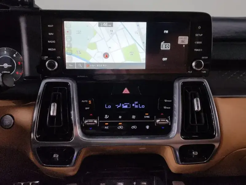 2023 Kia Sorento с пробегом 71 363 км
