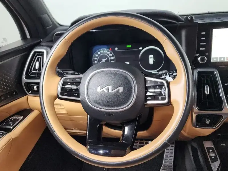 2023 Kia Sorento с пробегом 71 363 км