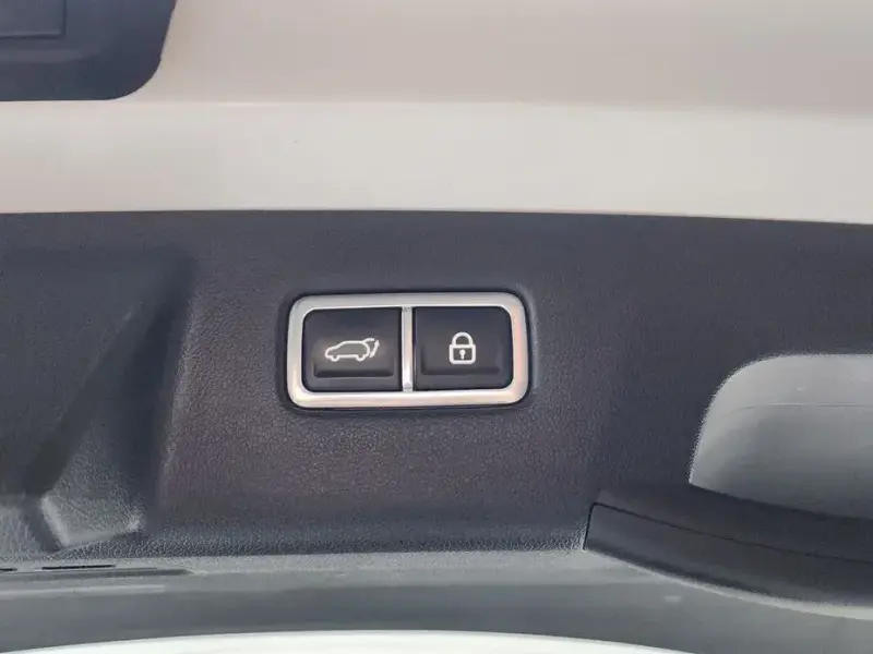 2023 Kia Sorento с пробегом 71 363 км