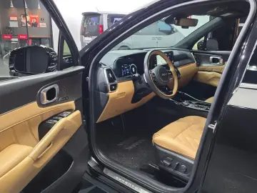 2023 Kia Sorento с пробегом 87 546 км