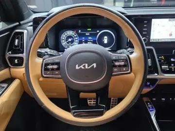 2023 Kia Sorento с пробегом 87 546 км