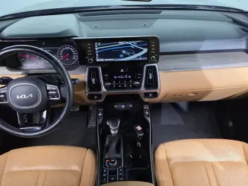 2023 Kia Sorento с пробегом 101 728 км