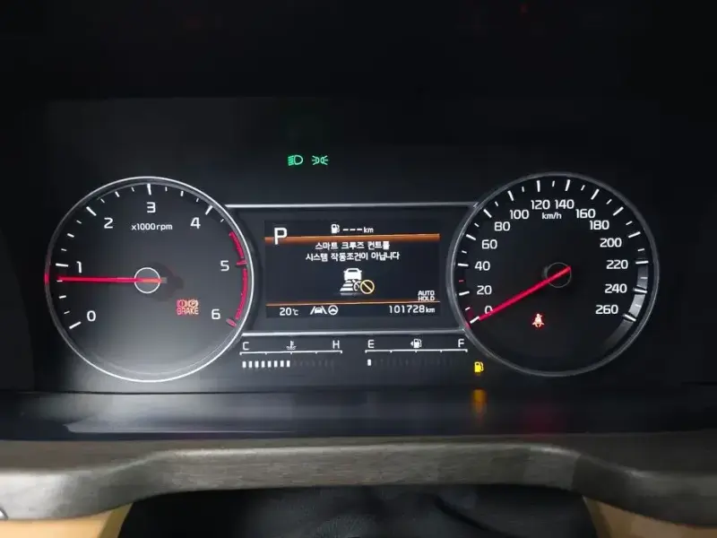 2023 Kia Sorento с пробегом 101 728 км