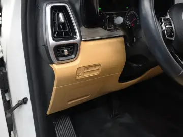 2020 Kia Sorento с пробегом 17 372 км