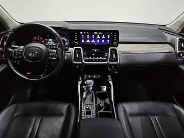2021 Kia Sorento с пробегом 72 542 км