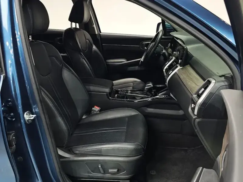 2021 Kia Sorento с пробегом 72 542 км