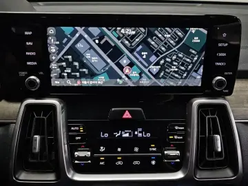 2021 Kia Sorento с пробегом 72 542 км