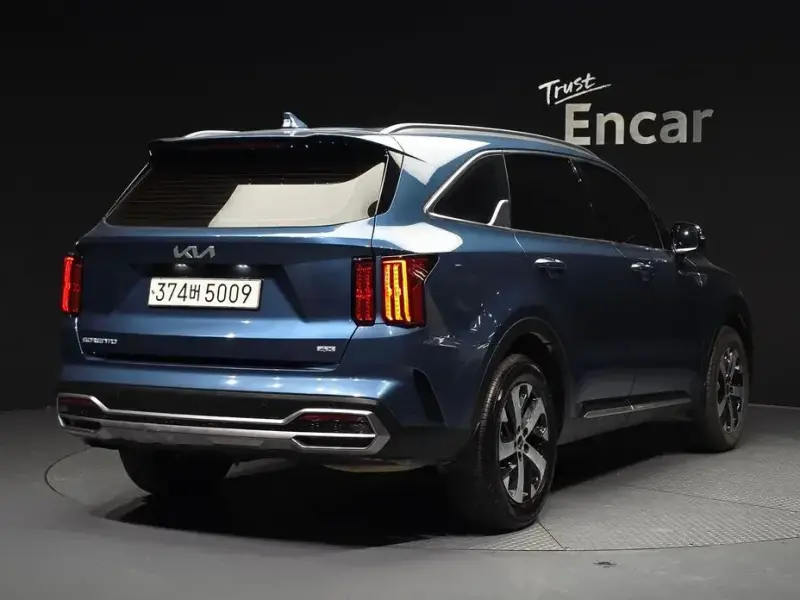 2023 Kia Sorento с пробегом 92 290 км