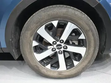 2023 Kia Sorento с пробегом 92 290 км