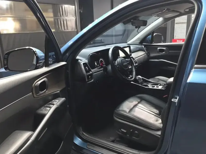 2023 Kia Sorento с пробегом 92 290 км