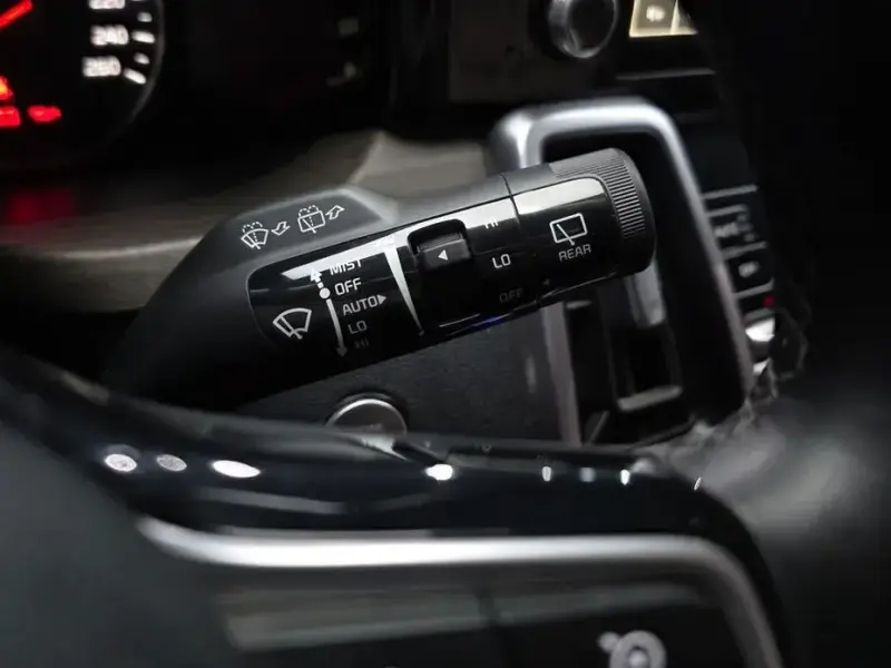 2023 Kia Sorento с пробегом 92 290 км