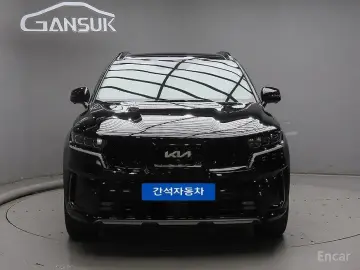 2023 Kia Sorento с пробегом 14 328 км
