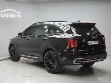 2023 Kia Sorento с пробегом 14 328 км