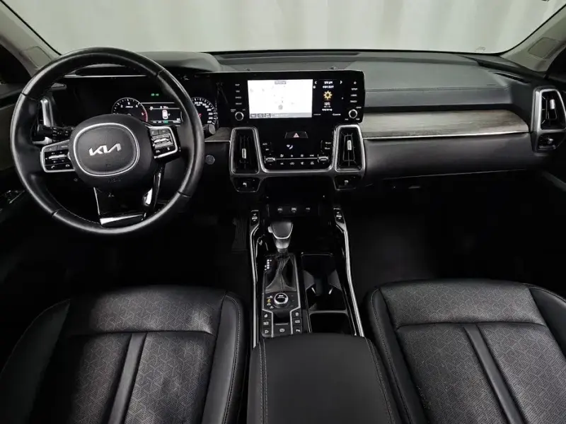 2022 Kia Sorento с пробегом 72 290 км