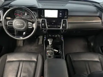 2023 Kia Sorento с пробегом 60 631 км