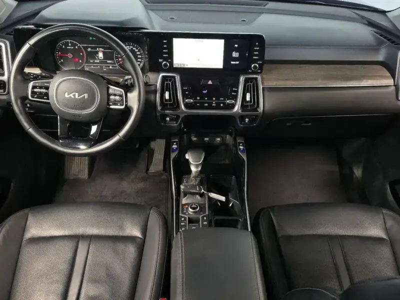 2023 Kia Sorento с пробегом 60 631 км