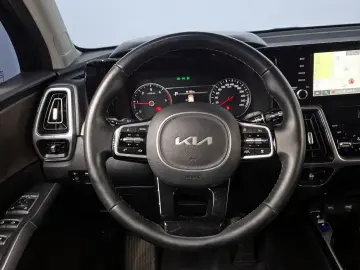 2023 Kia Sorento с пробегом 60 631 км