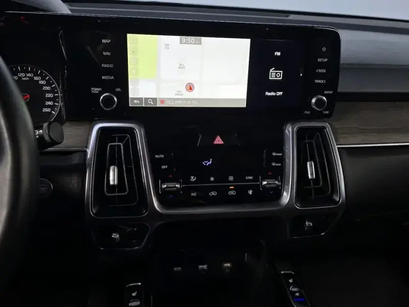 2023 Kia Sorento с пробегом 60 631 км