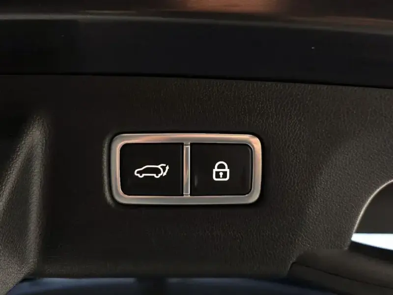 2023 Kia Sorento с пробегом 60 631 км