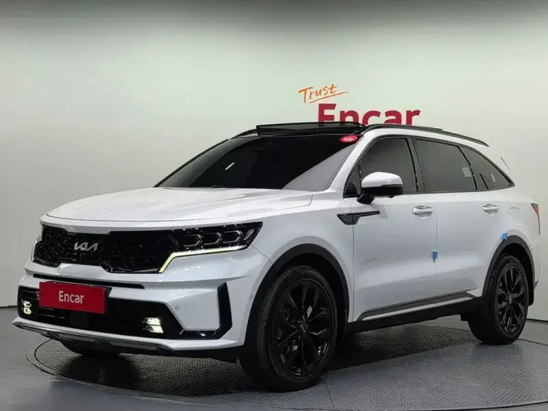 2023 Kia Sorento с пробегом 33 492 км