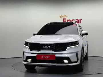 2023 Kia Sorento с пробегом 33 492 км