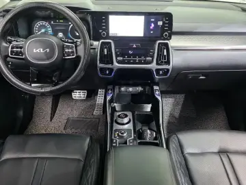 2023 Kia Sorento с пробегом 33 492 км