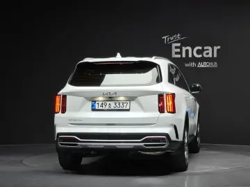 2023 Kia Sorento с пробегом 156 117 км