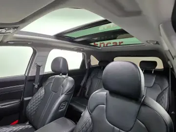 2023 Kia Sorento с пробегом 33 492 км