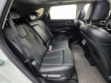 2023 Kia Sorento с пробегом 33 492 км