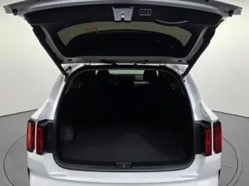 2023 Kia Sorento с пробегом 33 492 км