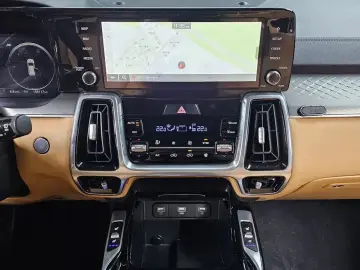 2023 Kia Sorento с пробегом 156 117 км