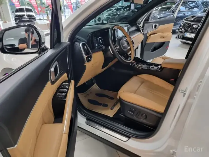 2023 Kia Sorento с пробегом 48 550 км