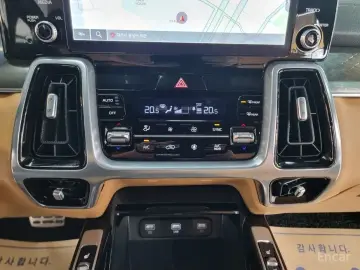 2023 Kia Sorento с пробегом 48 550 км