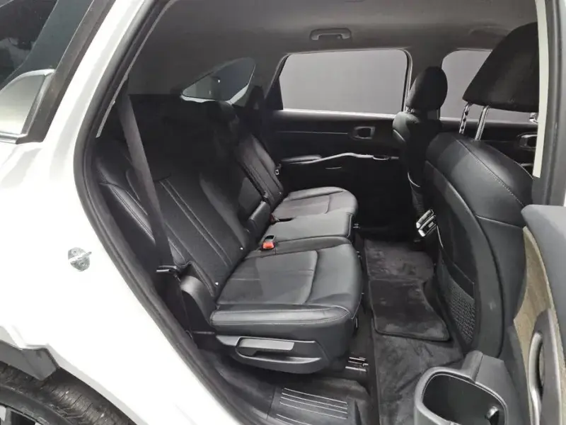 2021 Kia Sorento с пробегом 21 099 км