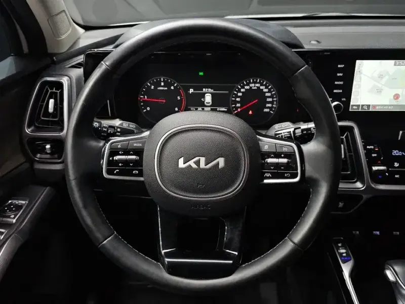 2021 Kia Sorento с пробегом 21 099 км