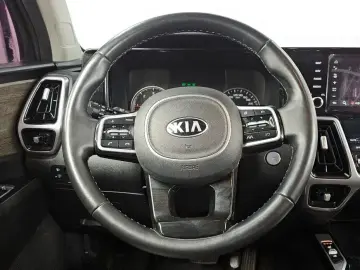 2020 Kia Sorento с пробегом 93 737 км