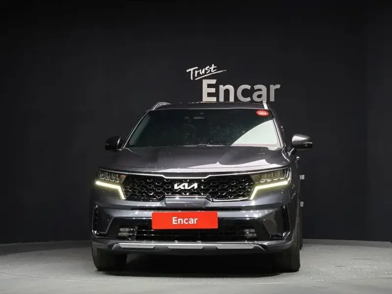 2023 Kia Sorento с пробегом 122 771 км