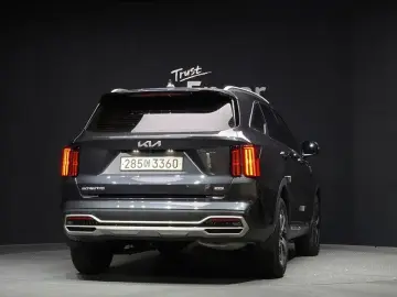 2023 Kia Sorento с пробегом 122 771 км