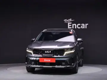 2023 Kia Sorento с пробегом 75 875 км