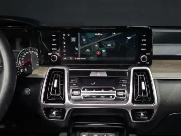 2023 Kia Sorento с пробегом 75 875 км