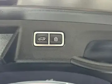2023 Kia Sorento с пробегом 75 875 км
