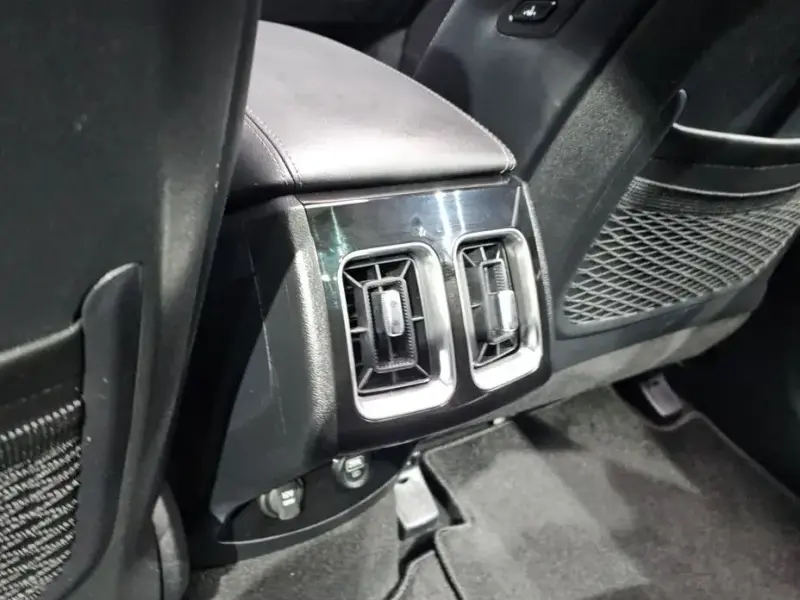 2023 Kia Sorento с пробегом 75 875 км
