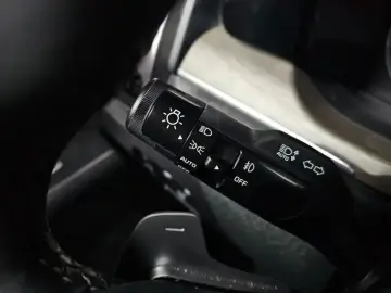 2023 Kia Sorento с пробегом 75 875 км