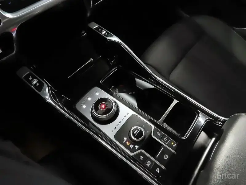 2020 Kia Sorento с пробегом 77 063 км