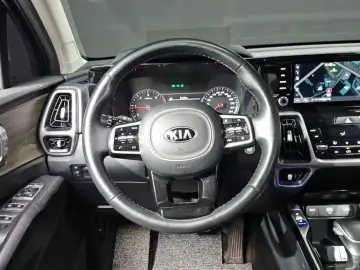 2021 Kia Sorento с пробегом 104 617 км