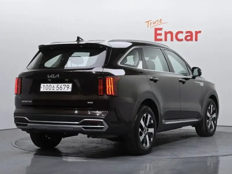 2023 Kia Sorento с пробегом 62 851 км
