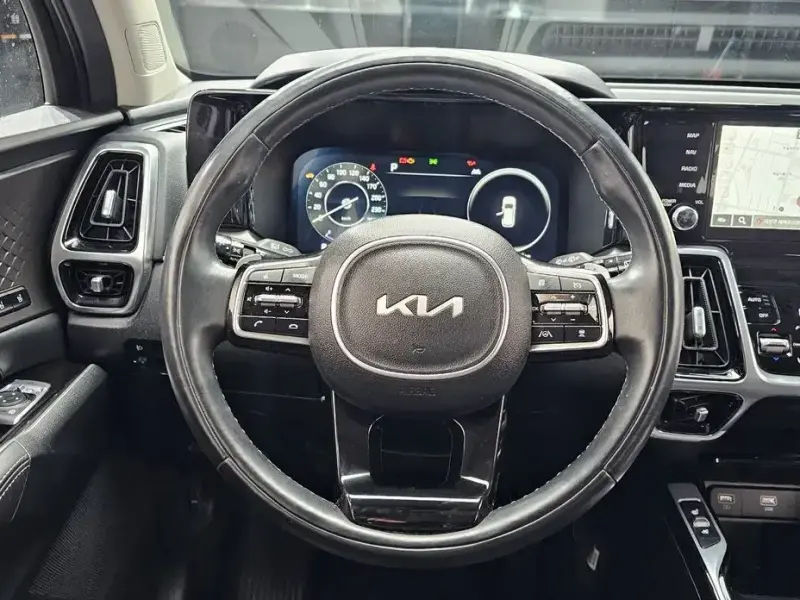 2023 Kia Sorento с пробегом 62 851 км