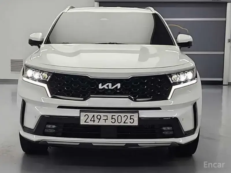 2023 Kia Sorento с пробегом 85 838 км