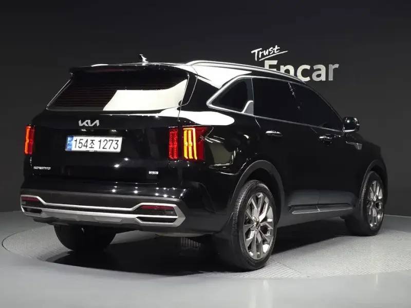 2023 Kia Sorento с пробегом 58 867 км